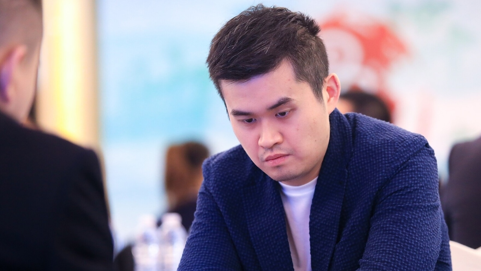己不仅是中